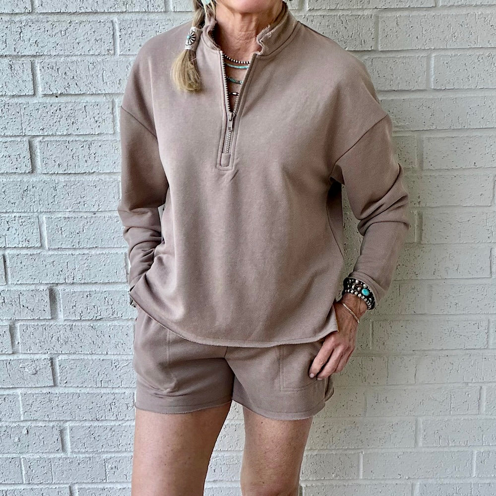 The Weekend Wanderer Short Set